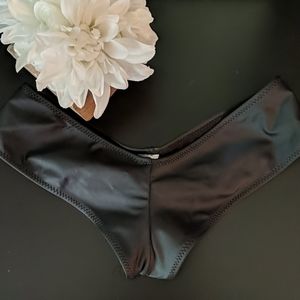 Black thong scrunch butt bikini bottom